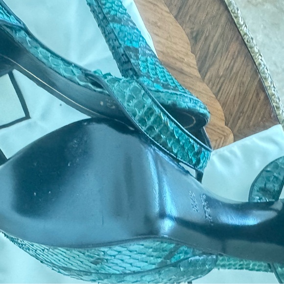 Gucci Women's Teal Snakeskin Heels Platform, original dust bags - Picture 9 of 16